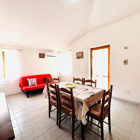 Residence La Cinta 8 سان تيودورو المظهر الخارجي الصورة